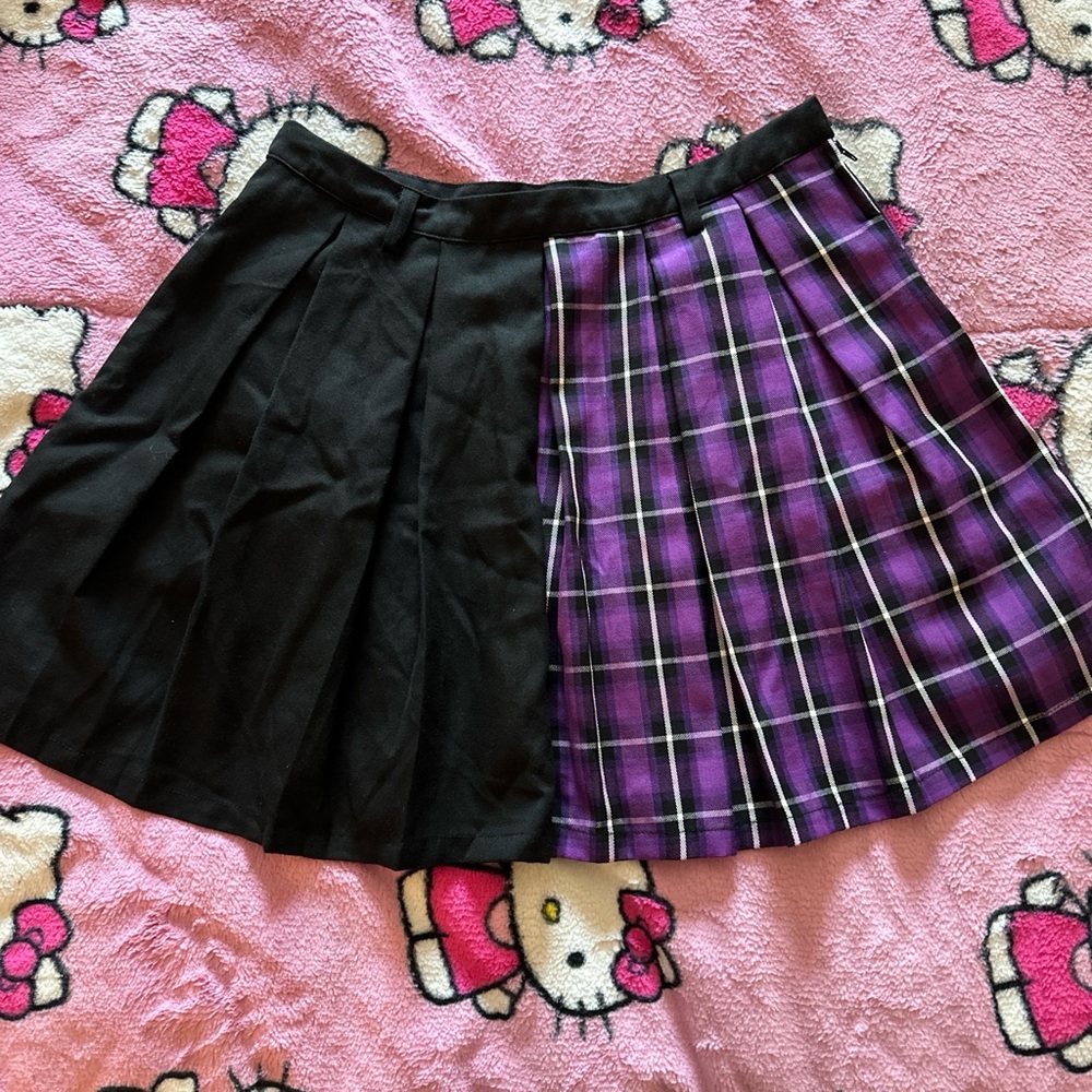 Hot Topic split purple plaid skirt 💜🖤